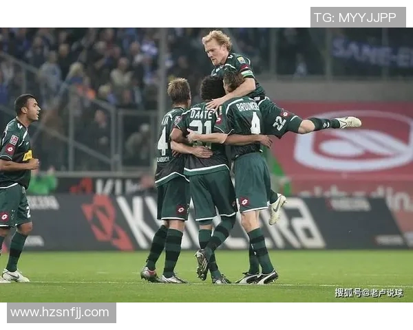 门兴主场胜沙尔克，德甲保持领先优势，稳定抢眼表现展示实力