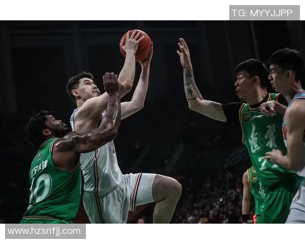 辽宁与新疆季后赛精彩对决录像回放全程回顾与分析 辽宁与新疆季后赛精彩对决录像回放全程回顾与分析