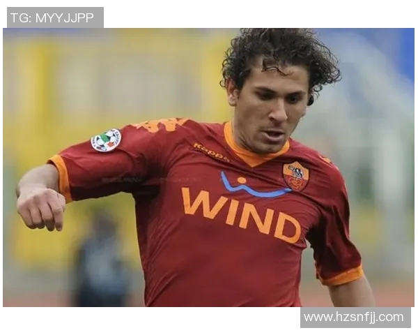 切尔奇:从天才少年到足球场上的传奇旅程与辉煌成就 切尔奇:从天才少年到足球场上的传奇旅程与辉煌成就