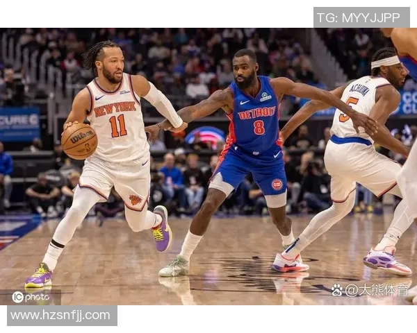 尼克斯与活塞季前赛精彩对决展现新赛季球队实力与战术风格 尼克斯与活塞季前赛精彩对决展现新赛季球队实力与战术风格